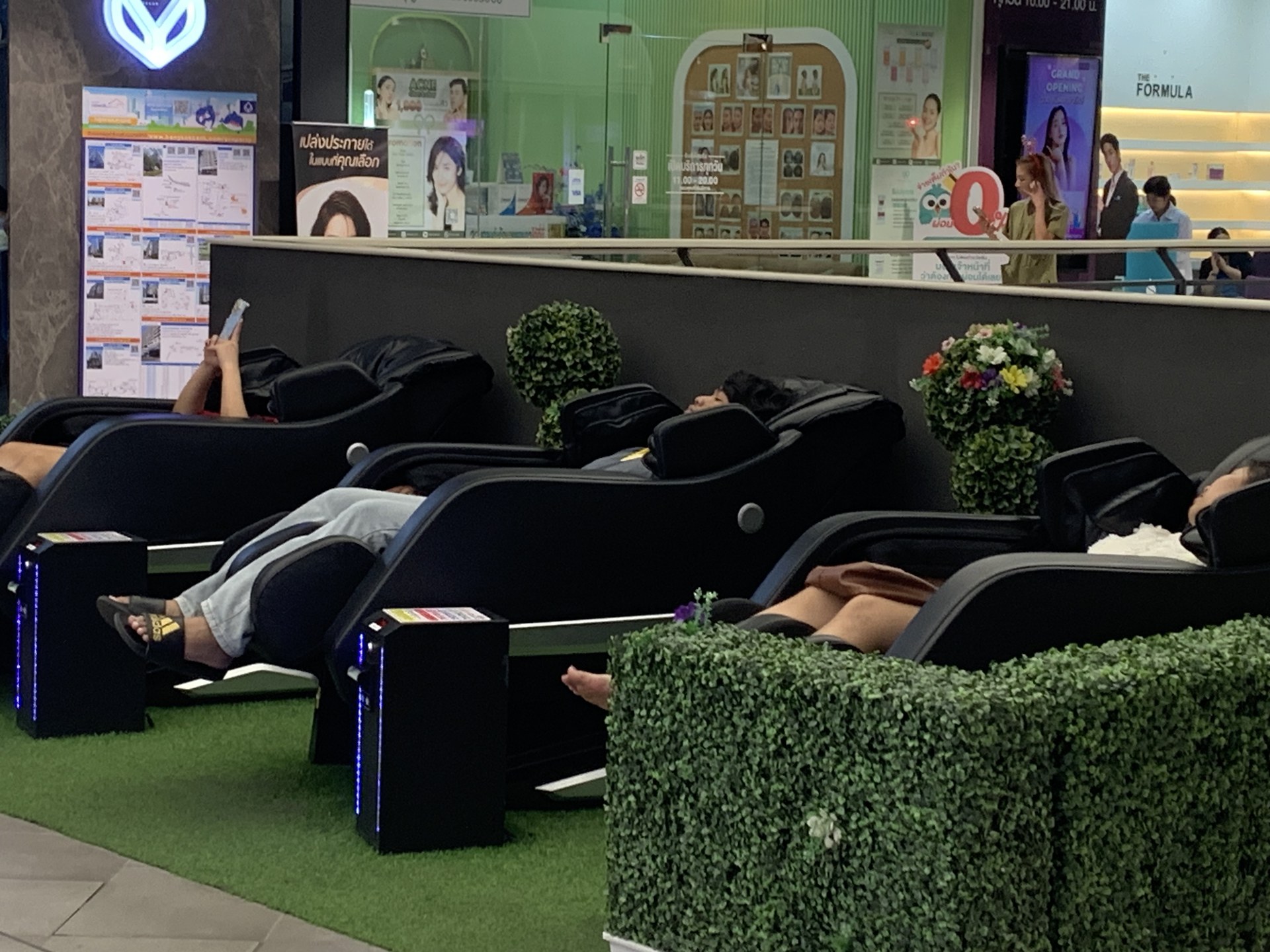 Massage chair infrastructure in a Bangkok mall