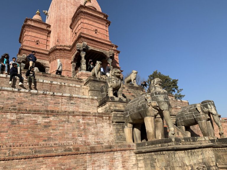 Guardian statues at Nyatapola Temple, Bhaktapur, Nepal